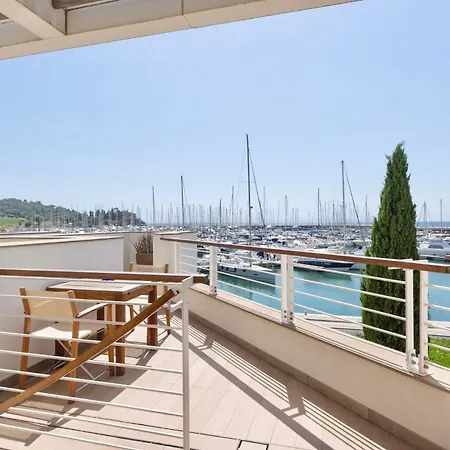 Resort Isa-resort With Swimming-pool In Marina Di Scarlino Just 200 Meters From The Sea *