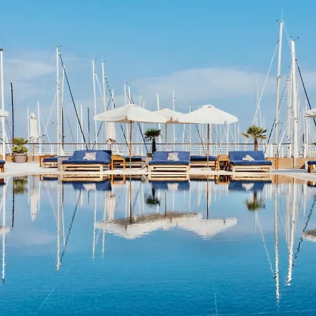 Resort Isa-resort With Swimming-pool In Marina Di Scarlino Just 200 Meters From The Sea